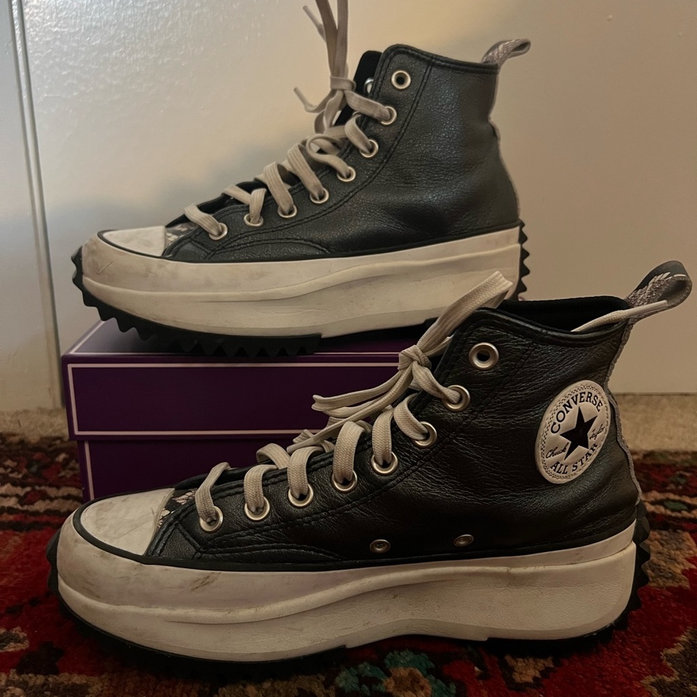 Converse Run Star Hike Sneaker, Metallic Gray with Snake, sz 9, good condition